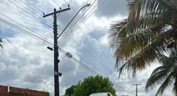 Patrulha Detran recolhe carcaças e veículos abandonados em Goiânia